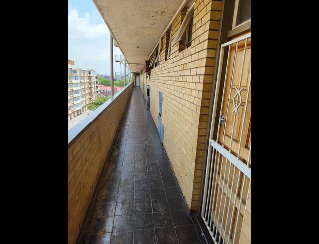 2 BEDROOM APARTMENT FOR SALE IN MUCKLENEUK